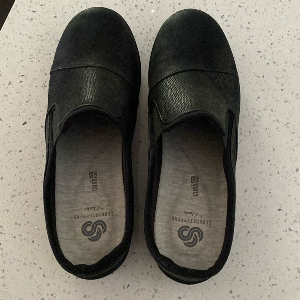 Clark's Black cloudstepper shoe